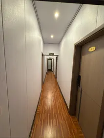 Celebrity Hotel - Image 3