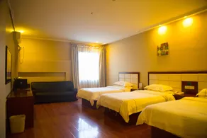 GreenTree Inn Shanxi Luliang Fengshan Road Central Park Express Hotel - Image 5