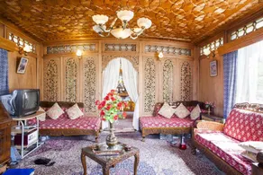 The Shelter Group of Houseboats & Tour organiser city Center Lal Chowk - Image 2