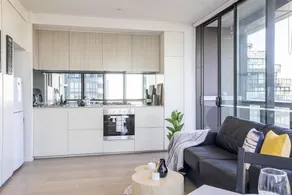 KOZYGURU DOCKLANDS HIGH LEVEL WATERVIEW 1BED POOL VDO883-2009 - Image 5