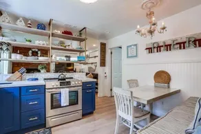 Rockaway Cottage - Image 4