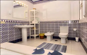 105896 -  Villa in Puerto Calero - Image 2