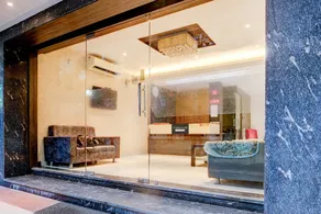 Super Townhouse Guwahati Railway Station Formerly Niharika Guest House - Image 4