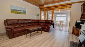Shoreline Cottage - Image 3