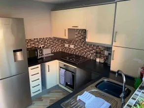 Silver Stag Properties, Spacious 3 BR Haven - Image 3