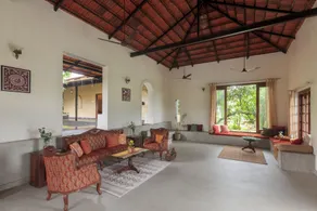 StayVista's Basalt - 5BHK Pet-Friendly Villa with Infinity Pool - Image 2