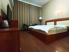 Jixing Hotel - Image 2