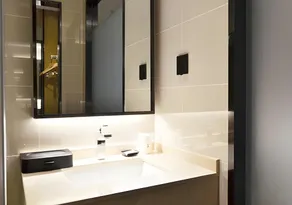 City Comfort Inn Wuhan Optics Valley OuYada Yangjiawan Metro Station - Image 3
