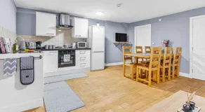 CADeS West Bromwich - Image 3