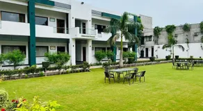 Hotel Whistling Greens - Image 4