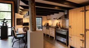 Luxe Veluwse Bosrand Suite met Jacuzzi en Zwembad - Image 5