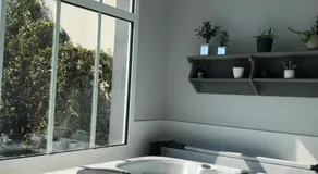 Maison M, chambre privée accès jardin piscine et jacuzzi près de La Rochelle - Image 4