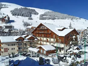 Nice apartment with a dishwasher located in Les Deux Alpes - Image 3
