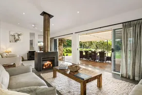 Berry Beach Farm Luxury Estate - Image 2
