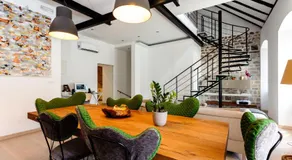 Old Town Luxury House - Image 5