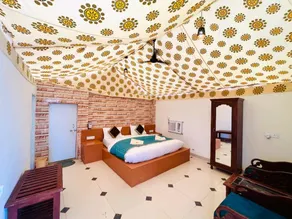 Luxury Desert Camping - Image 3