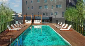 91 sqm luxury apartment with double view - Image 4