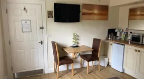 Crossways Tavern - Image 4