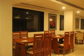 The Hotel Canoe - Image 3