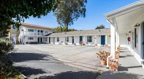 Swell House Santa Cruz - Image 5