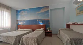 Hotel Industria - Image 2