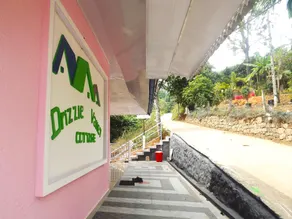 Drizzle Valley Cottage - Image 2