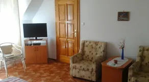 Petrovics Apartmanház 1 - Image 2