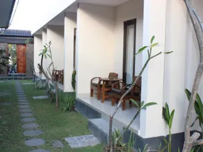 Blanjong Homestay by ecommerceloka - Image 5