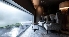 Y-HOTEL - Image 2