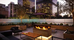 Top Floor 3 Bed 3 Bath Penthouse Living In Luxury - Image 4