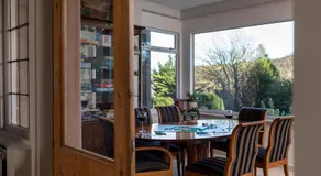 Windlestraw Guesthouse - Image 3