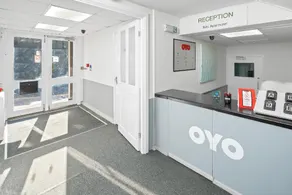 Tulsi Croydon ApartHotel - Image 3