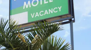 Park View Motel - Image 3