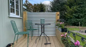 The Swift, Shepherds Hut at Bee Happy Breaks Scotland - Image 5