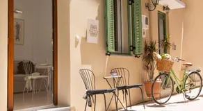 Centrale Lefkada old town - Image 5