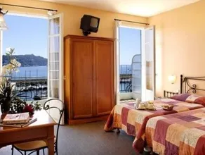 Hotel De La Darse - Image 2