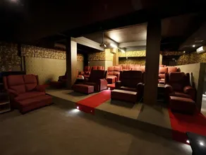 The L Hotel - Image 5