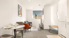 Stylish 1 BED Apartment in Central Hull - Image 5