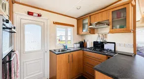 Lovely 7 Berth Caravan With Free Wifi In Skegness Ref 67009L - Image 4