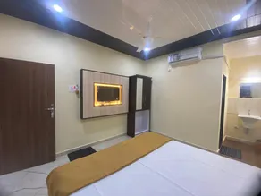 Sea Shell Beach Resort - Image 5