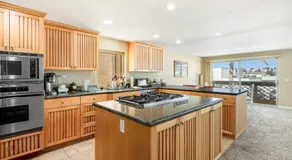 Seaside Getaway - Image 5