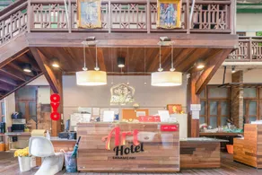 Art Hotel Sanamchai - Image 4