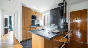 Le Versailles Suite classe 3 etoiles Vue Chateau & Potager - Image 2