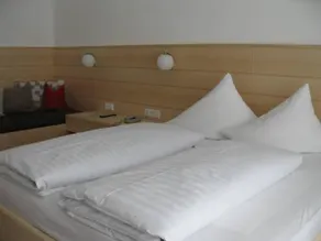 Hotel St Valentin Rooms & Appartements - Image 4