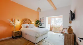 Enigma Apartments - Image 2