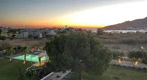 Villa Loretta with pool, jacuzzi and garden - Image 5