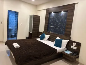 Hotel orange - Image 4
