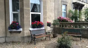 Avon Guesthouse - Image 2