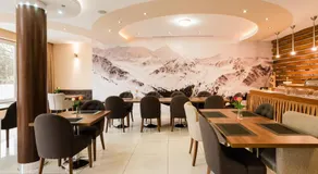 Hotel Menhard - Image 3