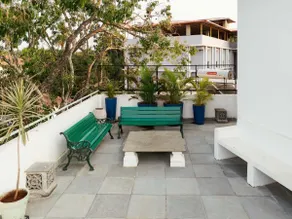 Regal 2BHK Cozy Home - Image 4